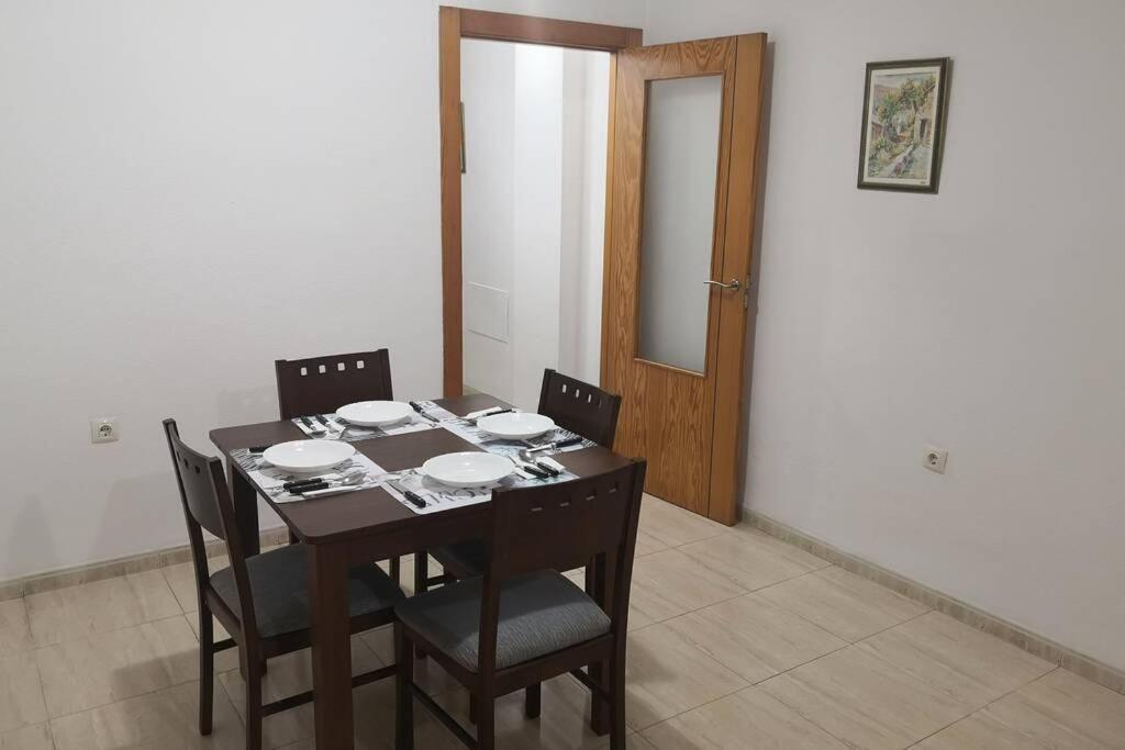 Centro Roquetas 5 Minutos De La Playa En Coche Garaje Solo Si Esta Disponible Apartment Рокетас де Мар Екстериор снимка